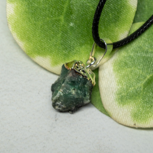 Emerald Small Raw Necklace
