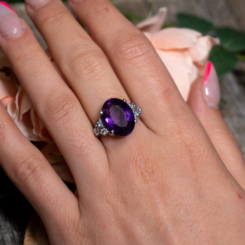 Amethyst White Gold with Diamond Ring