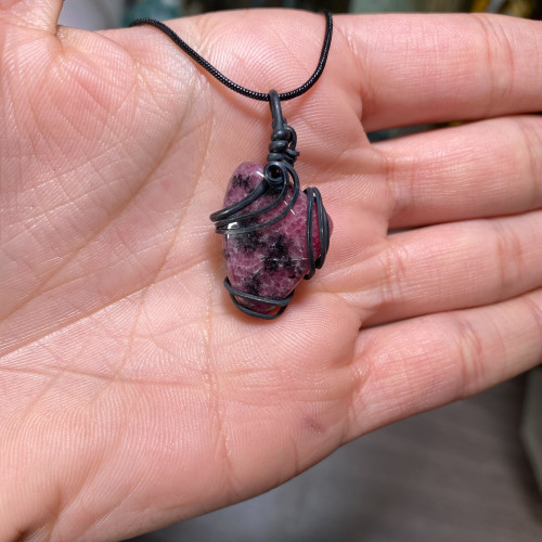 Rhodonite Wire Wrap (Black)