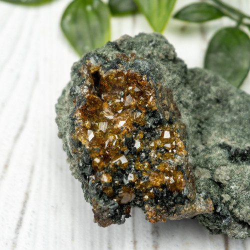 Topazolite on Actinolite #1