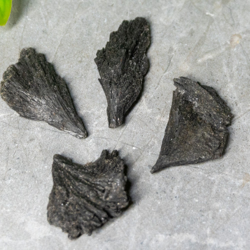 Black Kyanite Fan Satchel