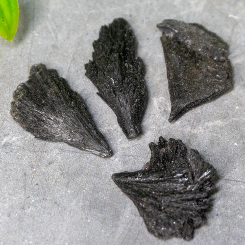 Black Kyanite Fan Satchel