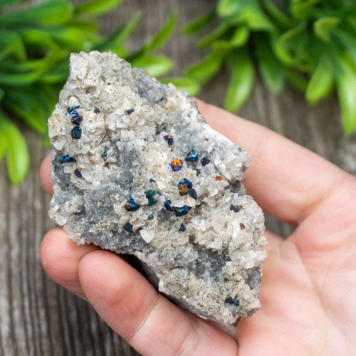 Chalcopyrite on Quartz and Calcite #1