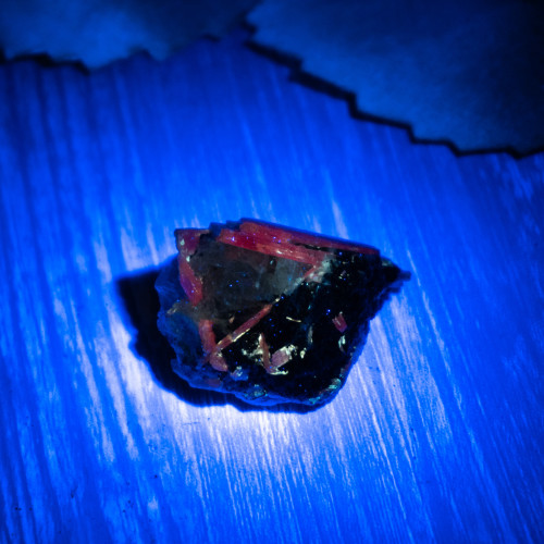 Pariba Kyanite (UV Reactive) #2