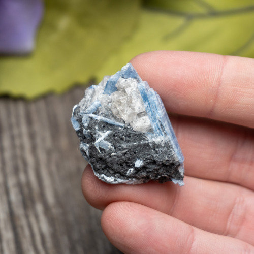 Pariba Kyanite (UV Reactive) #2