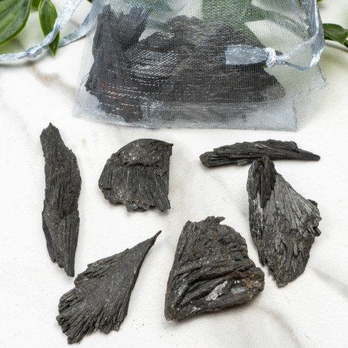 Black Kyanite Fan Satchel