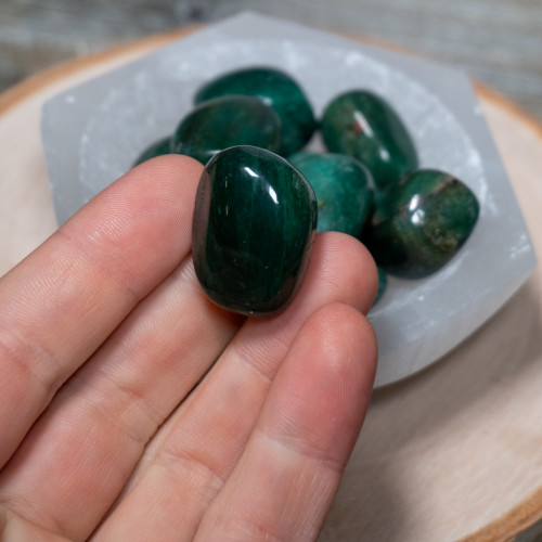 Fuchsite Meanings and Crystal Properties - The Crystal Council