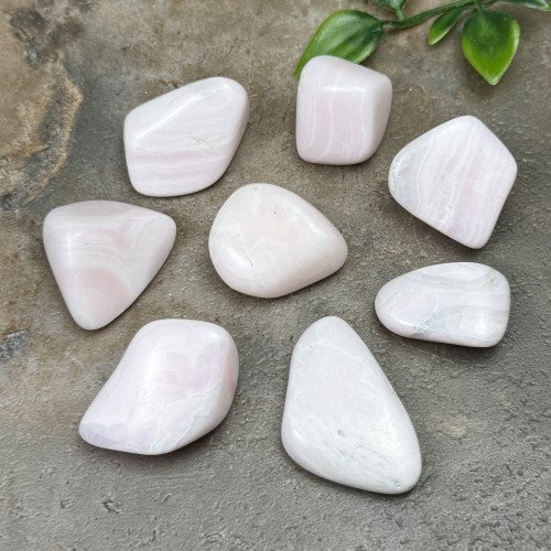 Mangano Calcite Tumbled (UV Reactive)