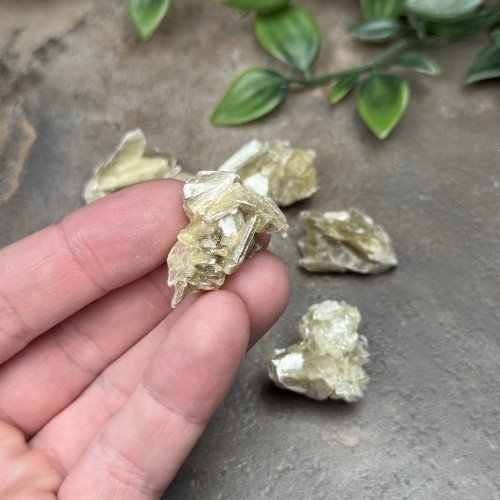 Small Pineapple Muscovite