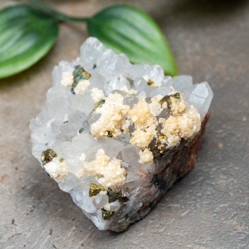 Chalcopyrite on Quartz with Dolomite #2