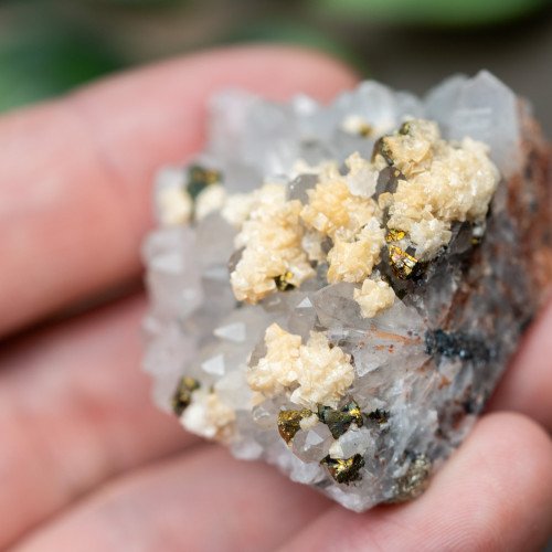 Chalcopyrite on Quartz with Dolomite #2