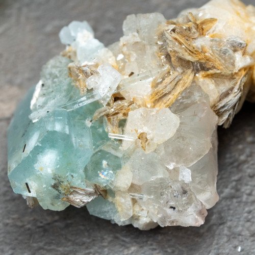 Aquamarine with Mica #1