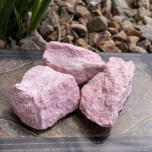 Medium Raw Thulite